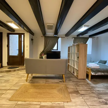 Piata Sfatului Brassai - Annastasia's ブラショフ