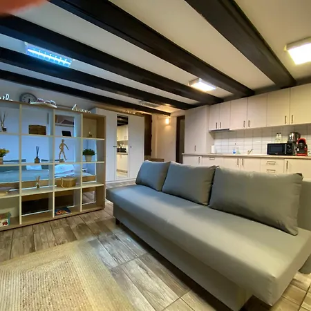 Piata Sfatului Brassai - Annastasia's דירה *