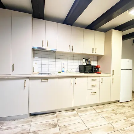 Piata Sfatului Brassai - Annastasia's