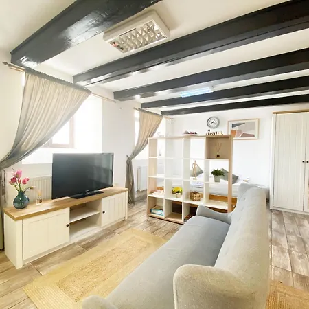 アパート Piata Sfatului Brassai - Annastasia's *