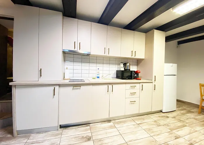 Piata Sfatului Brassai - Annastasia's